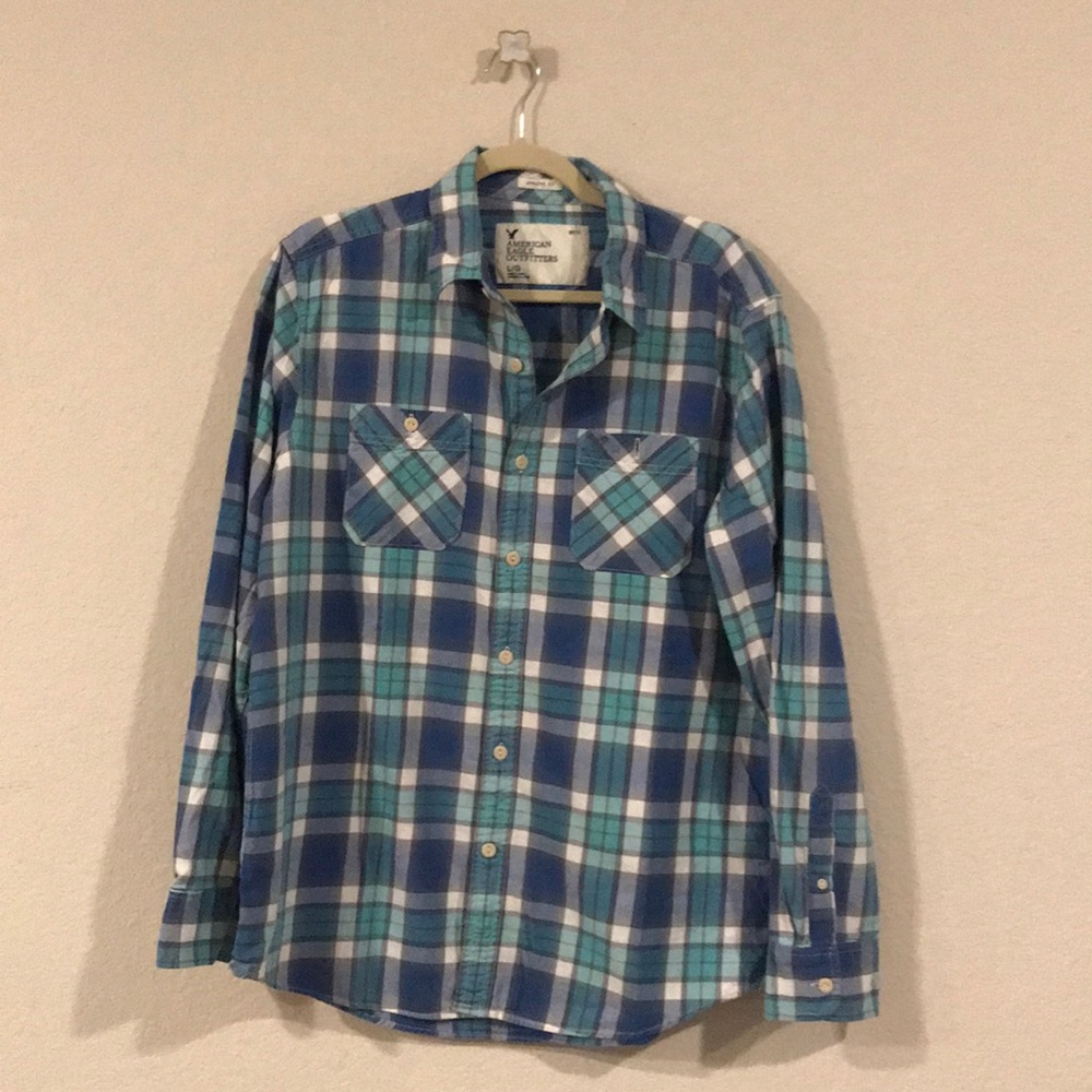 American Eagle Classic Button Down